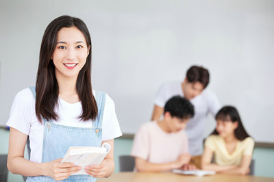 中國傳媒大學(xué)在職研究生