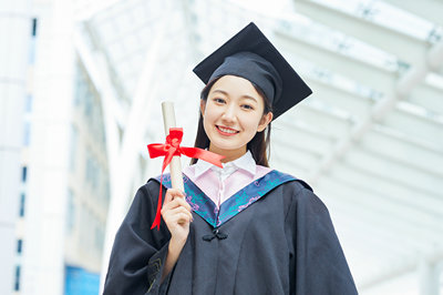 中國(guó)傳媒大學(xué)在職研究生
