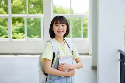 中國(guó)傳媒大學(xué)在職研究生