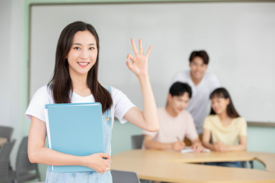 中國傳媒大學(xué)在職研究生