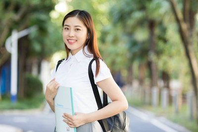 中國傳媒大學(xué)在職研究生 中國傳媒大學(xué)在職研究生
