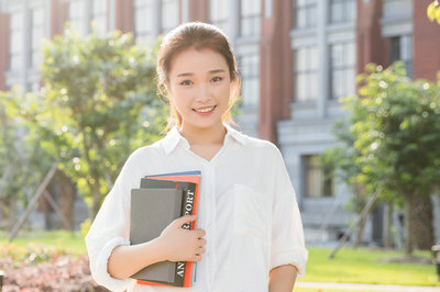 中國(guó)傳媒大學(xué)在職研究生 中國(guó)傳媒大學(xué)在職研究生