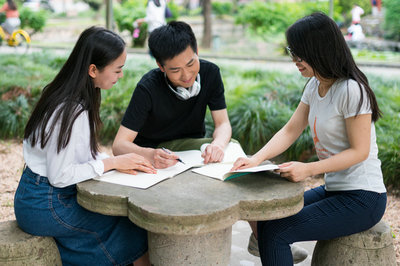 中國傳媒大學(xué)在職研究生