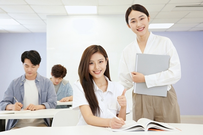 中國(guó)傳媒大學(xué)在職研究生 中國(guó)傳媒大學(xué)在職研究生