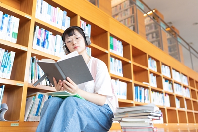 中國傳媒大學(xué)在職研究生 中國傳媒大學(xué)在職研究生