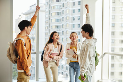 中國(guó)傳媒大學(xué)在職研究生 中國(guó)傳媒大學(xué)在職研究生