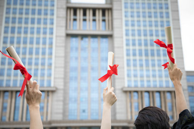 中國傳媒大學(xué)在職研究生就業(yè)